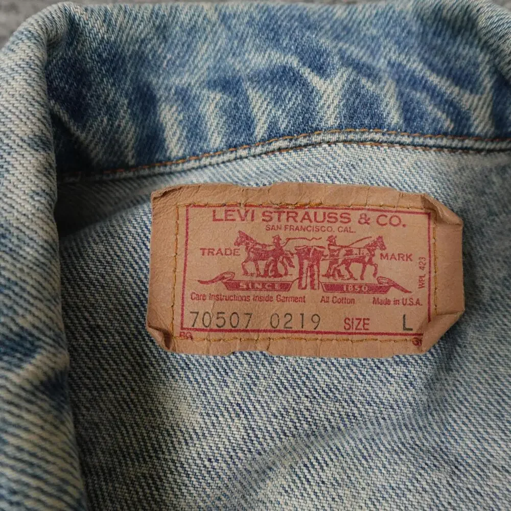 Vintage Levi's Vest Mens Large Light Blue Denim Cutoff Trucker Biker USA 80s
